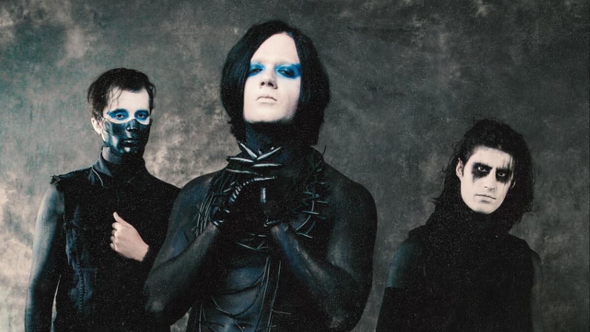 Heartlay presenta el inquietante videoclip de Shadow So Withdrawn